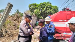 Kapolsek Rajeg Bersama Anggota Check Lokasi Kebakaran Lahan Kosong Di Desa Rajeg Mulya